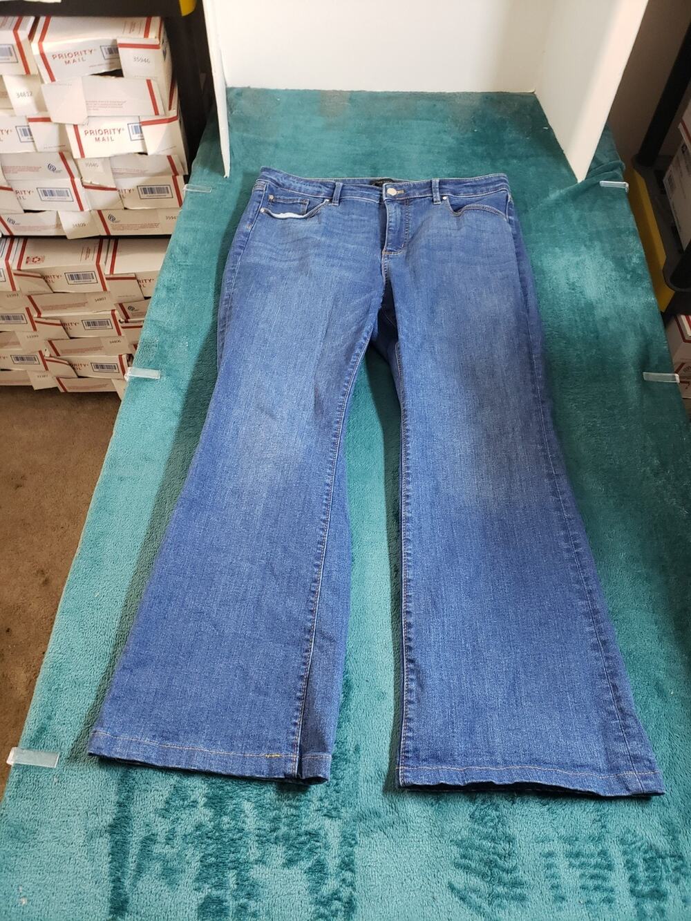 Ann Taylor Jeans Size 14 Petite Womens Blue Stretch Pants Mid Rise Curvy Bootcut